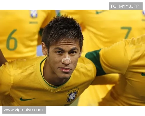 足球巨星们的日常生活与幕后故事揭秘:他们都在做什么